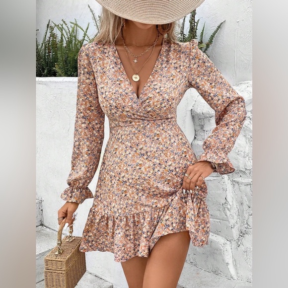 Floral Boho Ruffle Hem V  Neck Dress - Picture 3 of 3